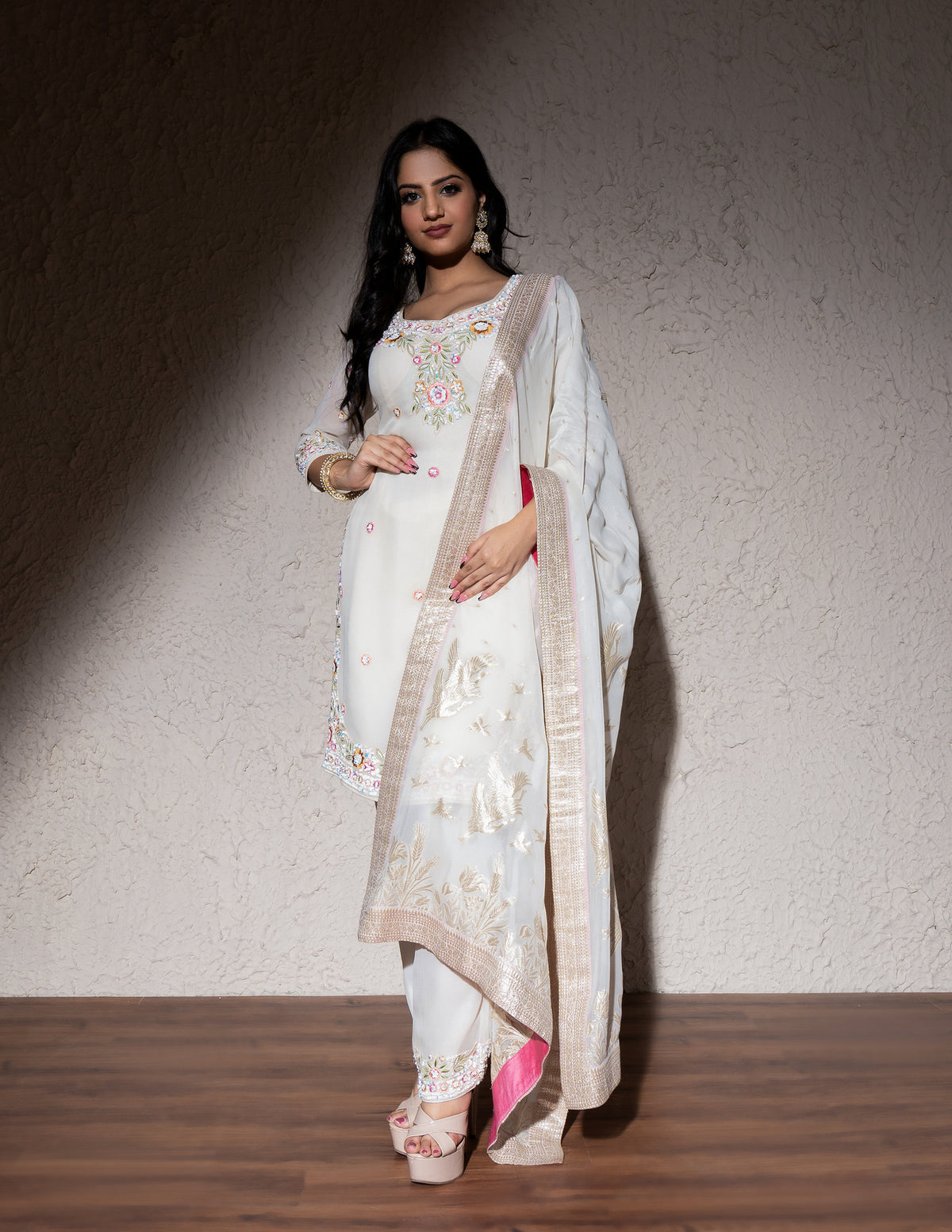 Floral Resham Embroidered Kurta Set